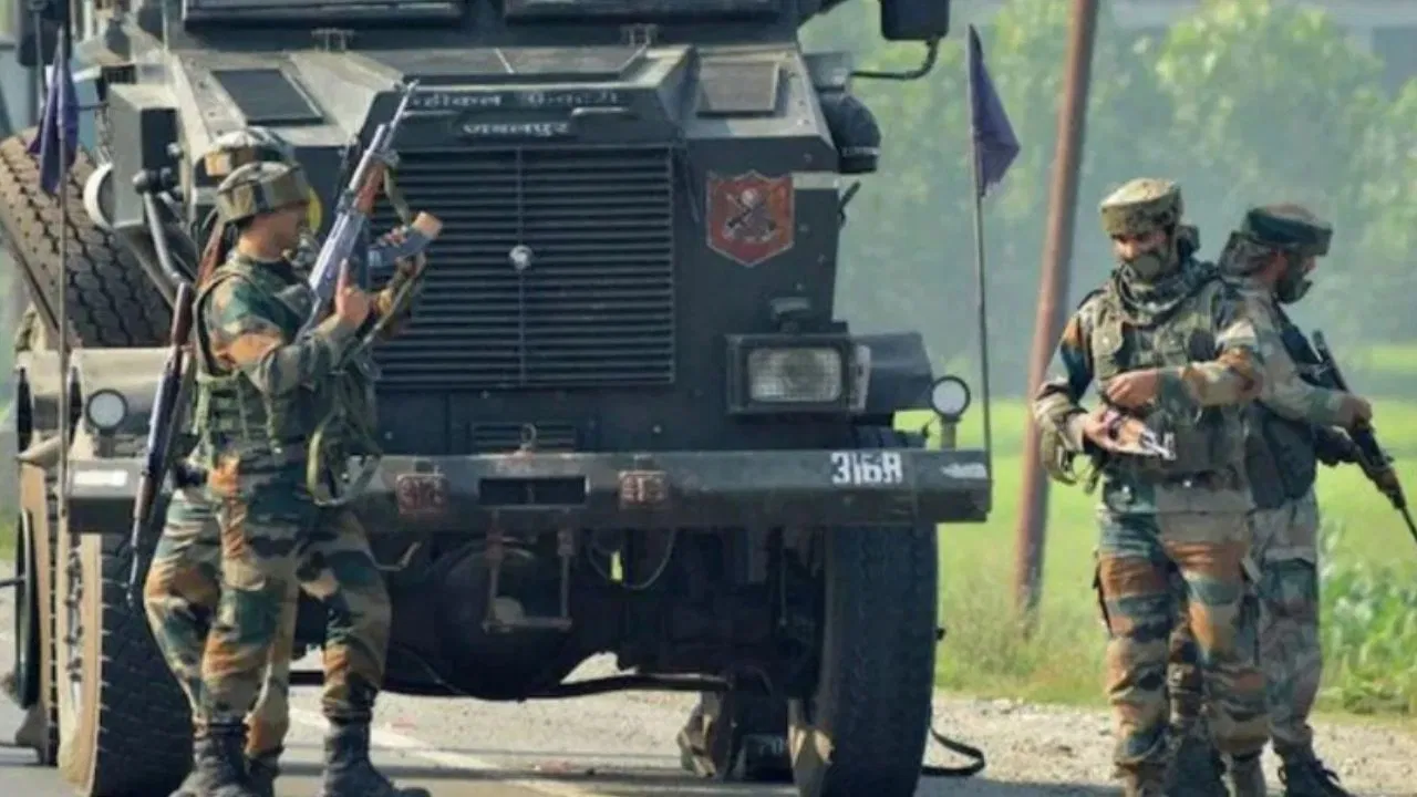 जम्मू-कश्मीर में फिर बड़ा आतंकी हमला, काफिले पर आतंकियों ने बरसाईं गोलियां; 5 जवान शहीद