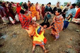 Rajasthan News: बाड़मेर महिला को डायन बता पीटने के केस में राज्य मानवाधिकार आयोग ने लिया स्वप्रेरणा से प्रसंज्ञान…..